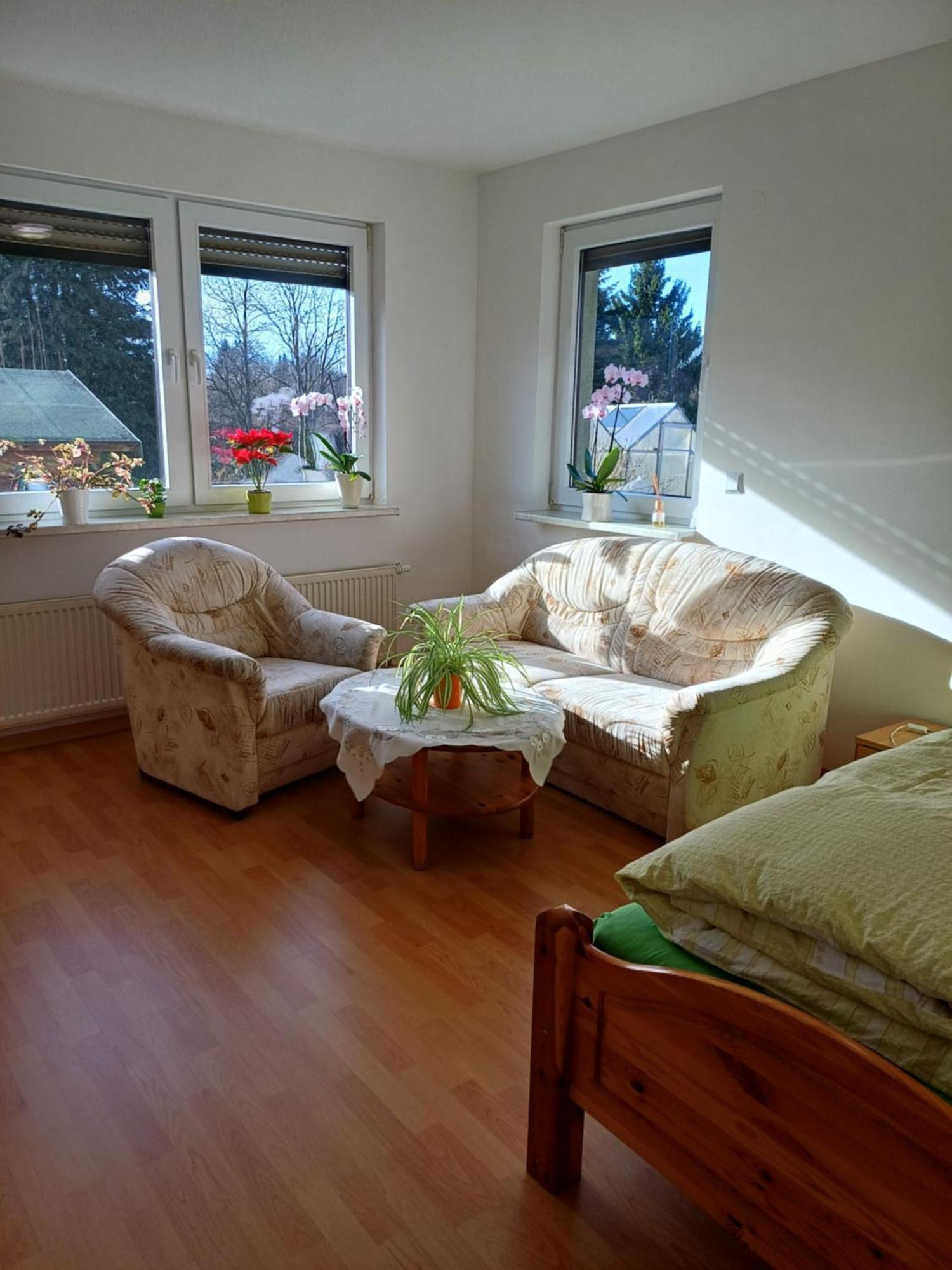 Thueringer Zimmer Suhl Zewnętrze zdjęcie